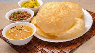 Darbar-e-Shereen Halwa Puri