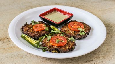 Chaman Peshawari Chapli Kabab - Kasi Rd