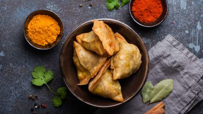 Chacha Samosa and Food Point