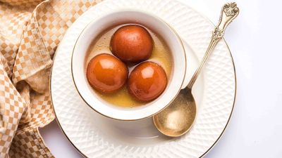 Ustad Manzoor Gulab Jamun