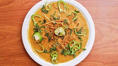 Abid Kozi Haleem and Naan Shop - Nowshera Road