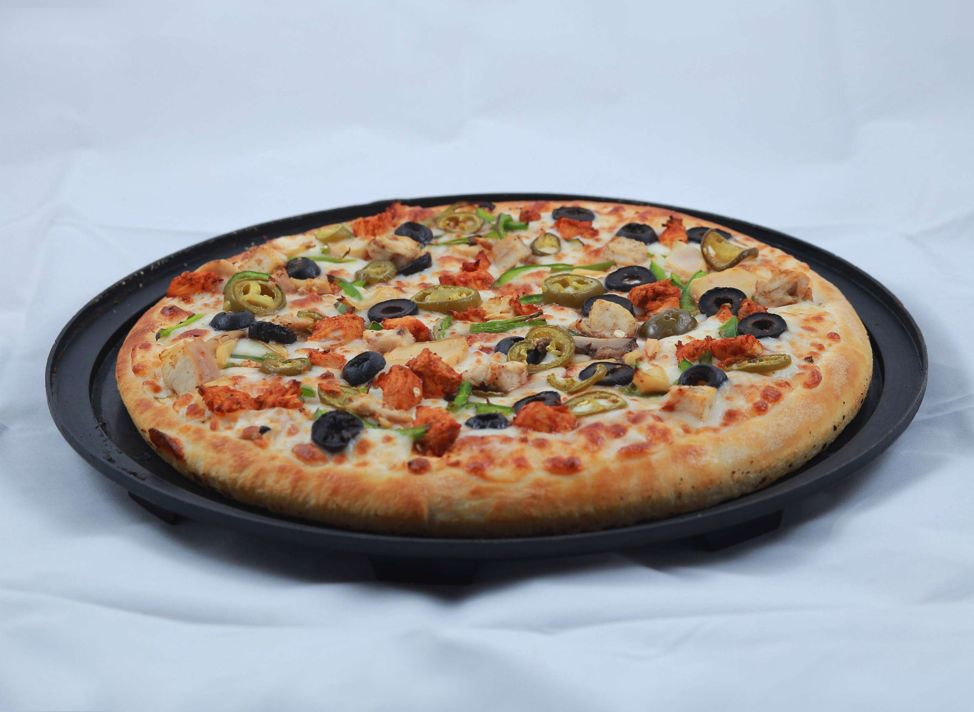 Holiday pizza vendor logo