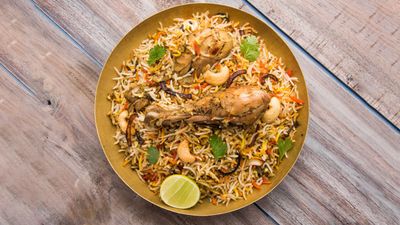 Karachi Abbasi Chicken Biryani & Murgh Pulao