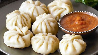 Master Momos