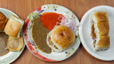 Burns Road Kay Famous Bunkabab & Pizza Fries