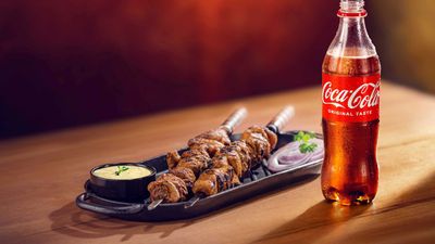 Boom Boom MN Spicy Bar BQ & Roll Paratha