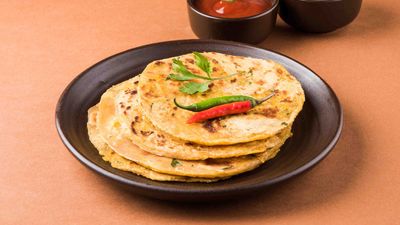 Quetta Chai Paratha
