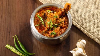 Jigar Restaurant (Chinese & Pakistani Food)