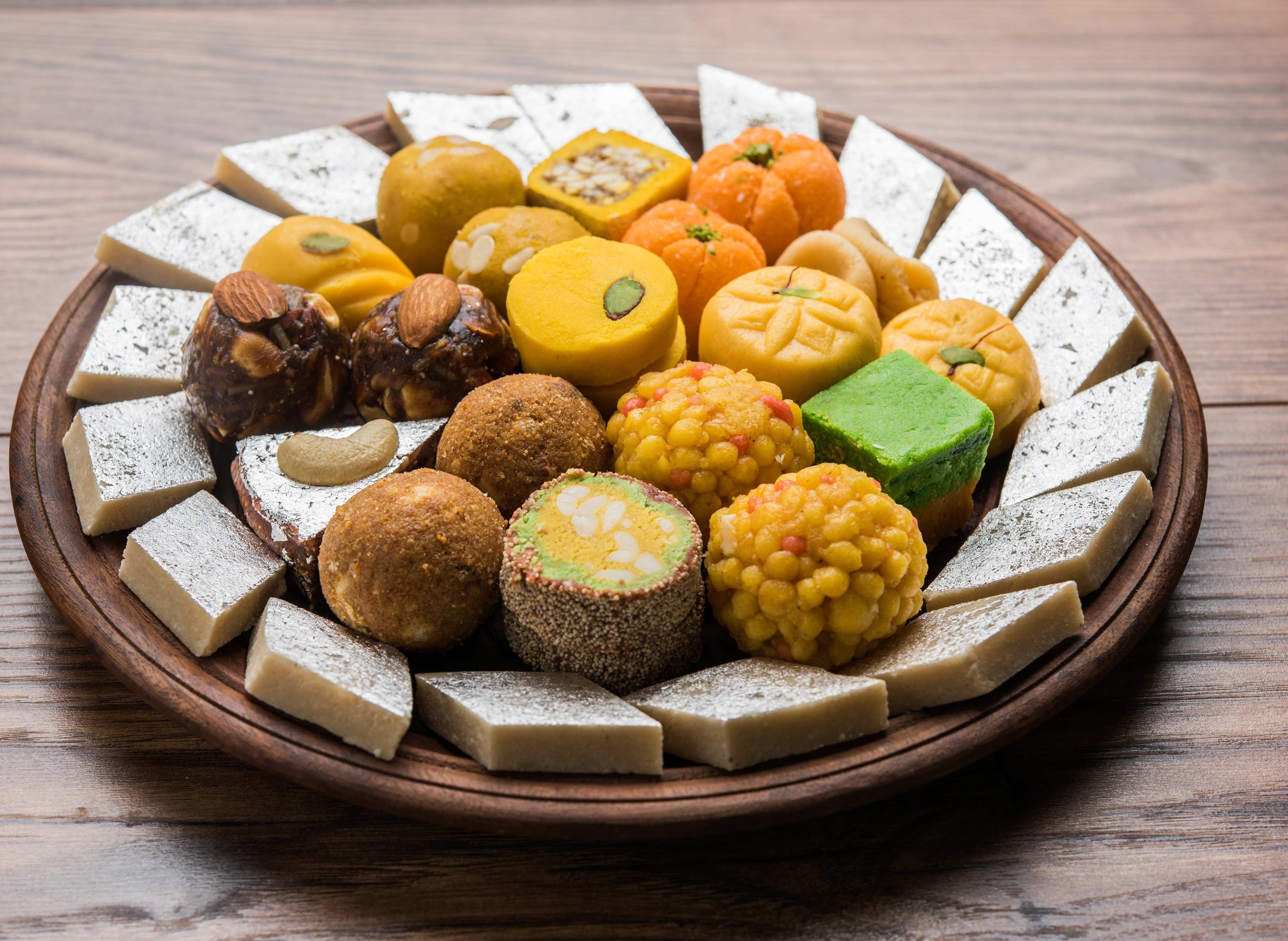 Asal Yadgar Sweets and Bakers vendor logo