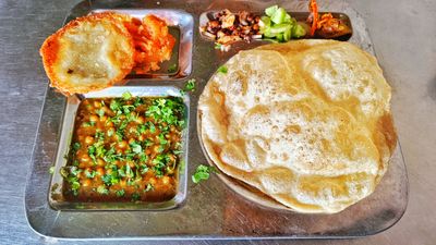 Muneer Halwa Puri