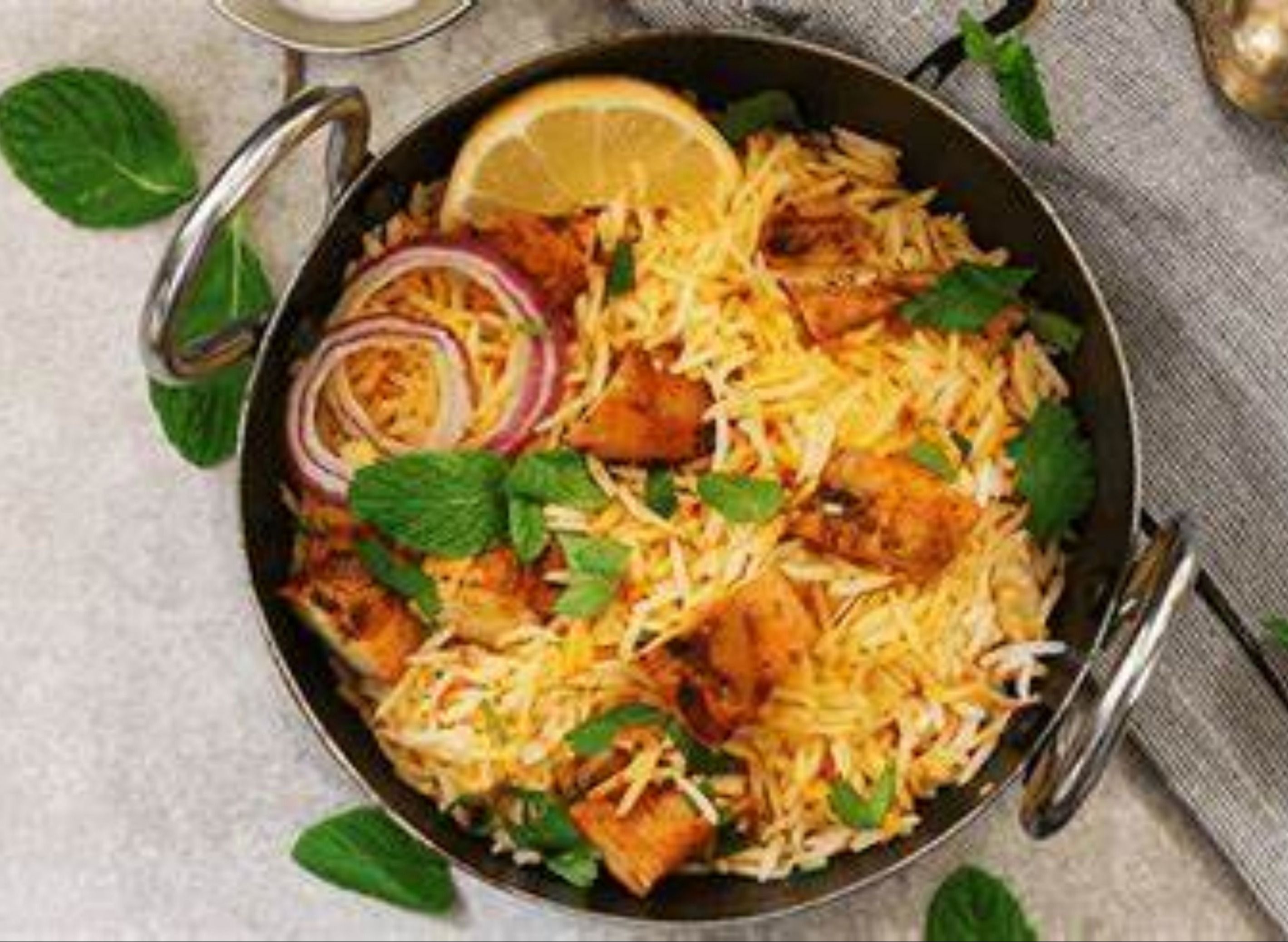 M.labaik Food - Gulistan-E-Sajjad