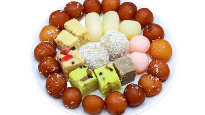 New Batala Sweets & Bakers - Samanabad