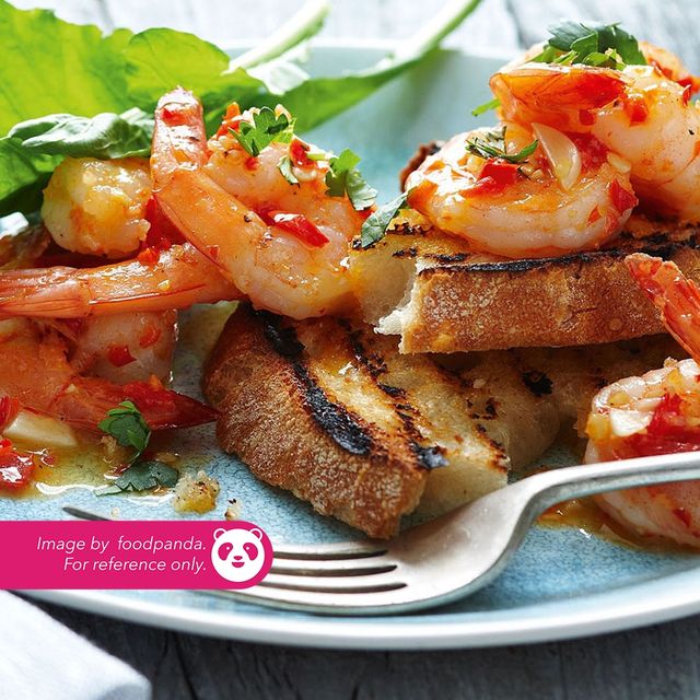 Chilli Garlic Prawns at Yara, Islamabad