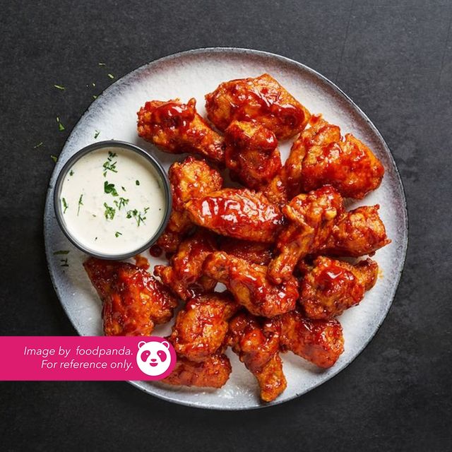 Buffalo Wings at Yara, Islamabad