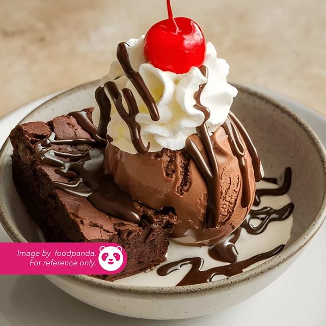 Chocolate Brownie with Ice Cream at Yara, Islamabad