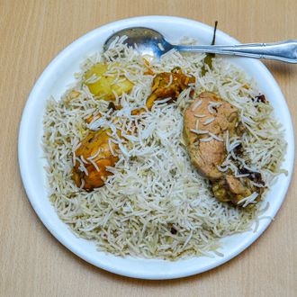 Chicken Pulao — served at Haji Faqeer Muhammad Pulao Corner, Nawabshah