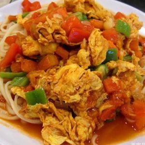 Stir-Fried Tomatoes & Eggs With Noodles 番茄炒蛋拌面