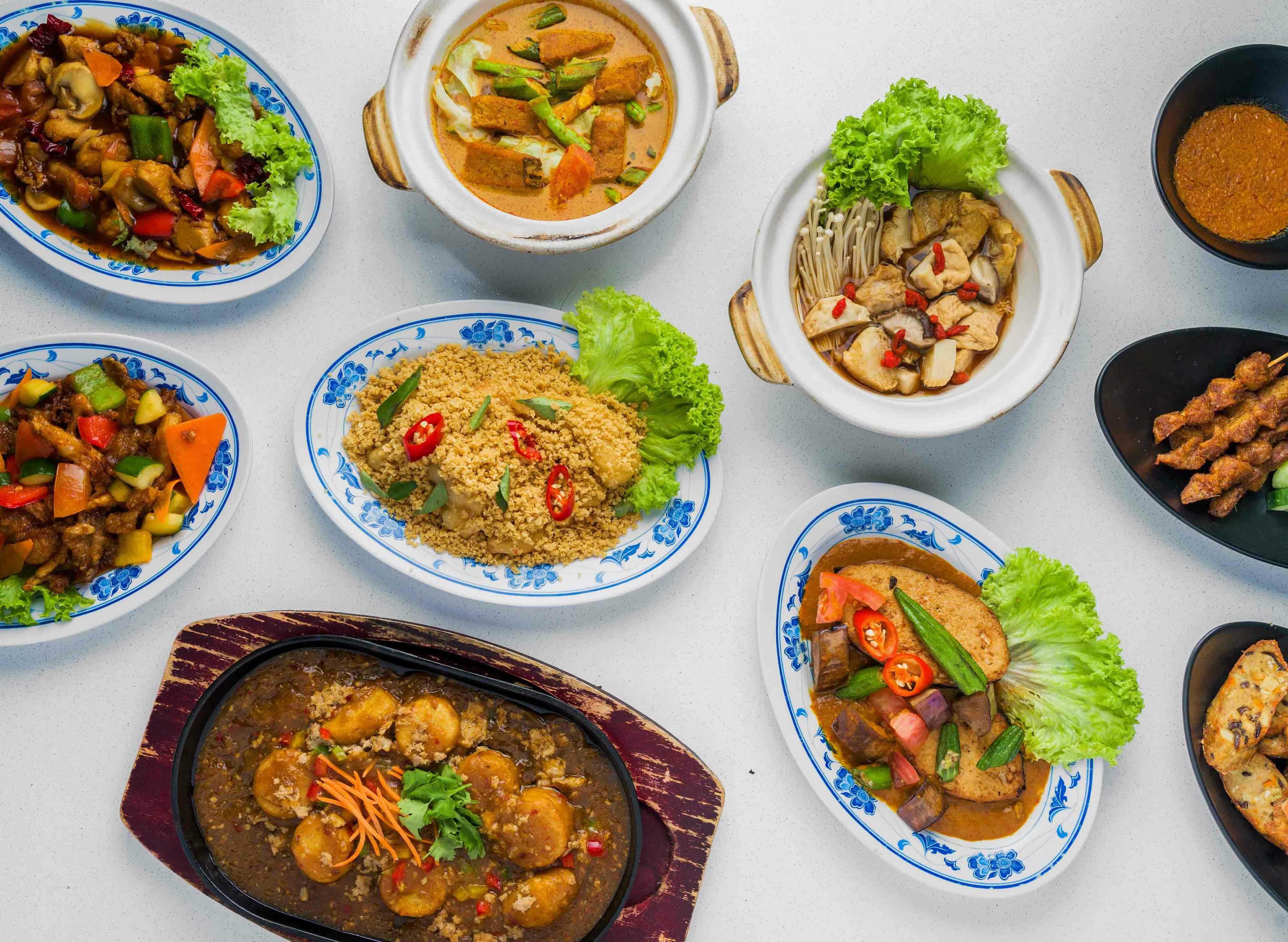 Divine Vegetarian Family Restaurant (Hougang Avenue 7) vendor logo