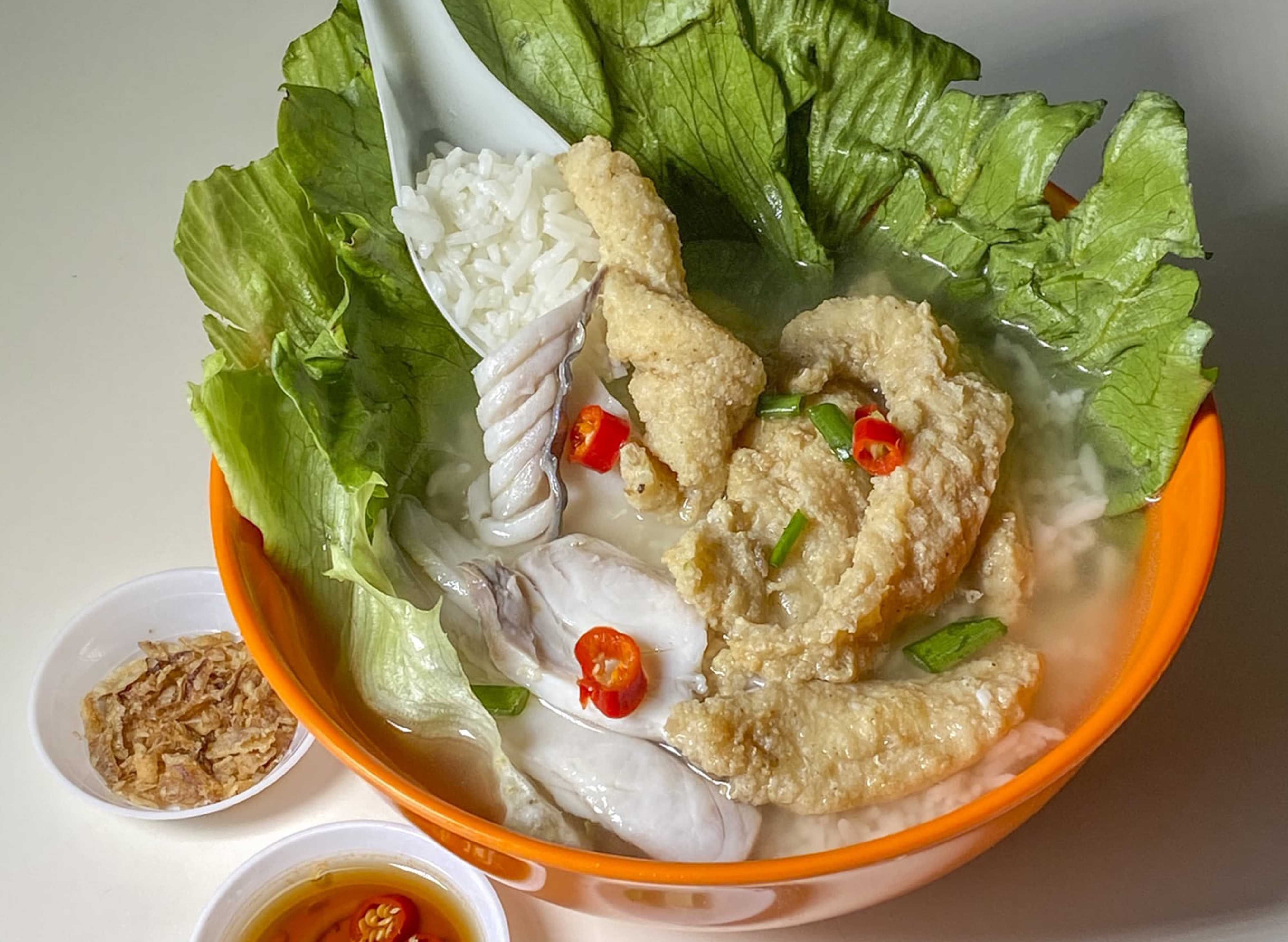 Kwang Kee Teochew Fish Porridge (One Punggol) Delivery Near You
