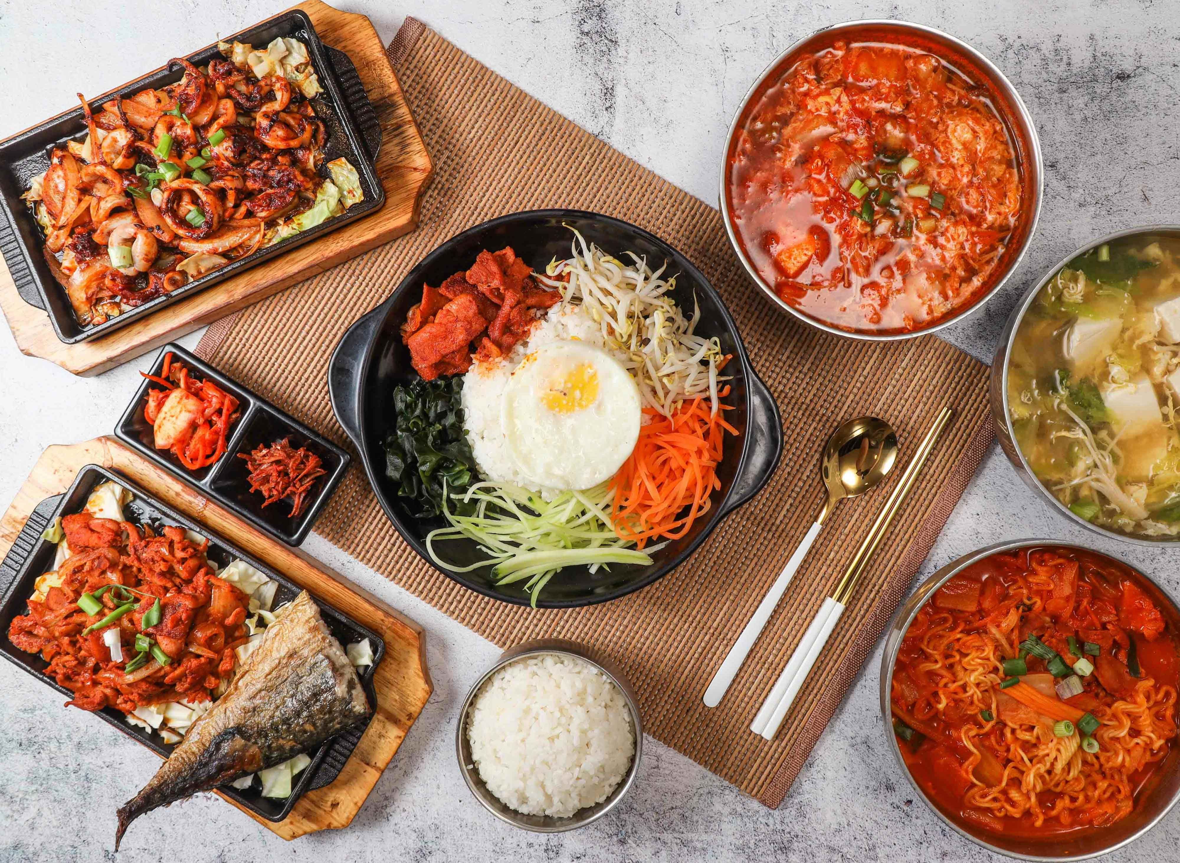 Xiao Pang Niu Korean Fried Chicken 小胖妞韩式炸鸡店 (Kopitiam Jurong Point)菜单