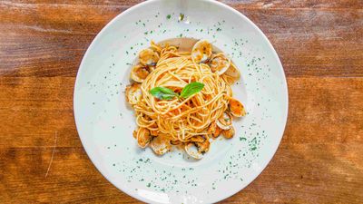 Maison Crown Bistro (Telok Ayer Street)