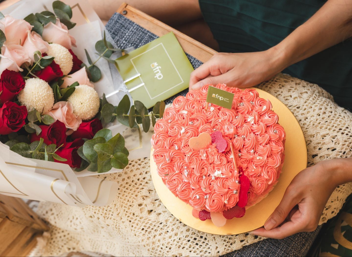 Ferns N Petals Cake Shop (444 Tagore Industrial Ave) Restaurant