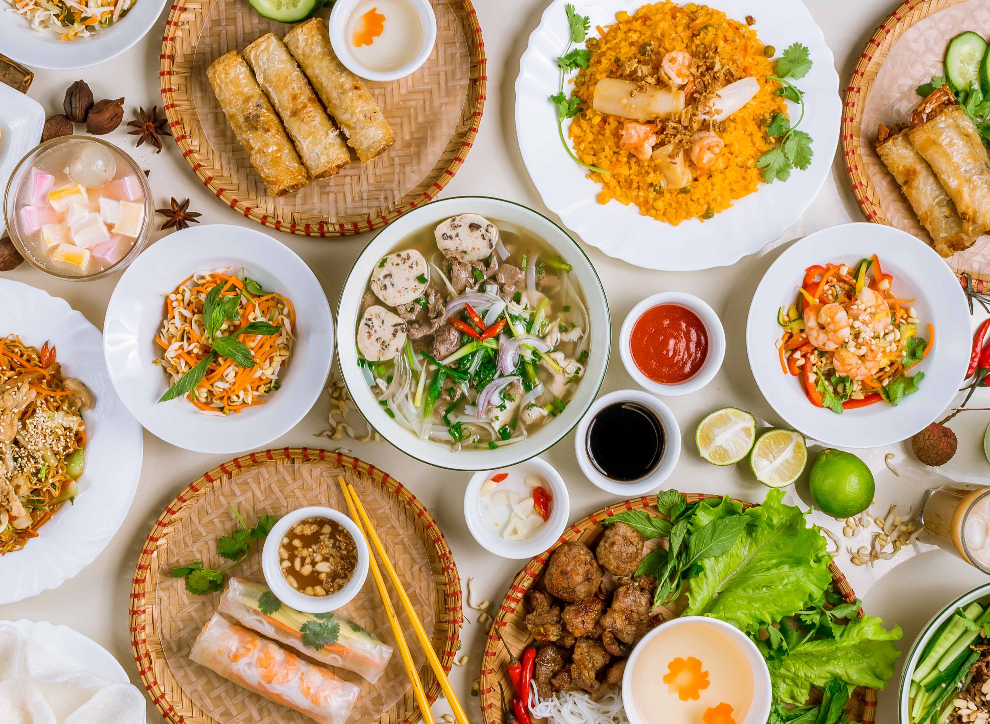 Em Oi - Em Oiiiiiiii Vietnamese Restaurant (2 Jln Lokam) vendor logo