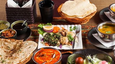 AMBER TANDOORI RESTAURANT-INDIAN HOUSE (Rangoon Road)
