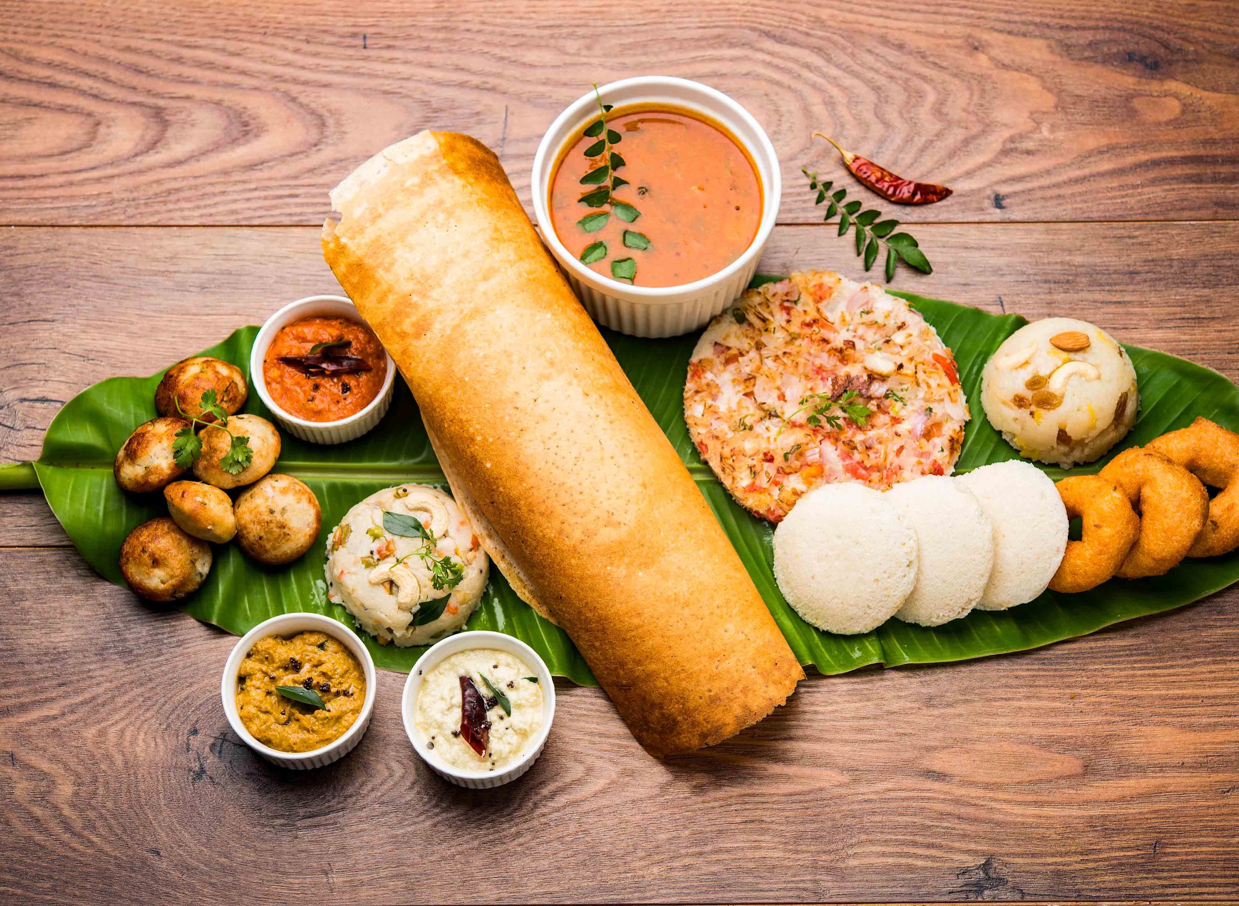 Gayatri Restaurant (Race Course Road) vendor logo