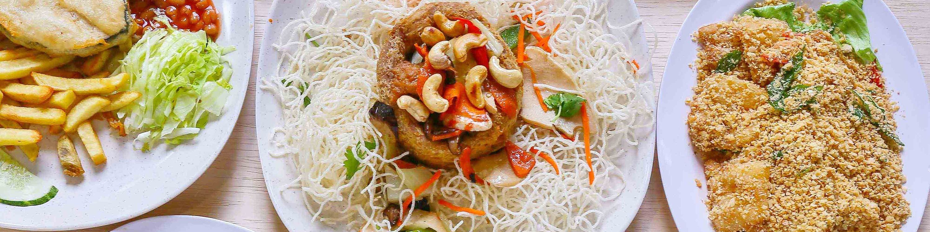 Divine Realm Vegetarian Restaurant (Hougang Ave) Delivery Near You