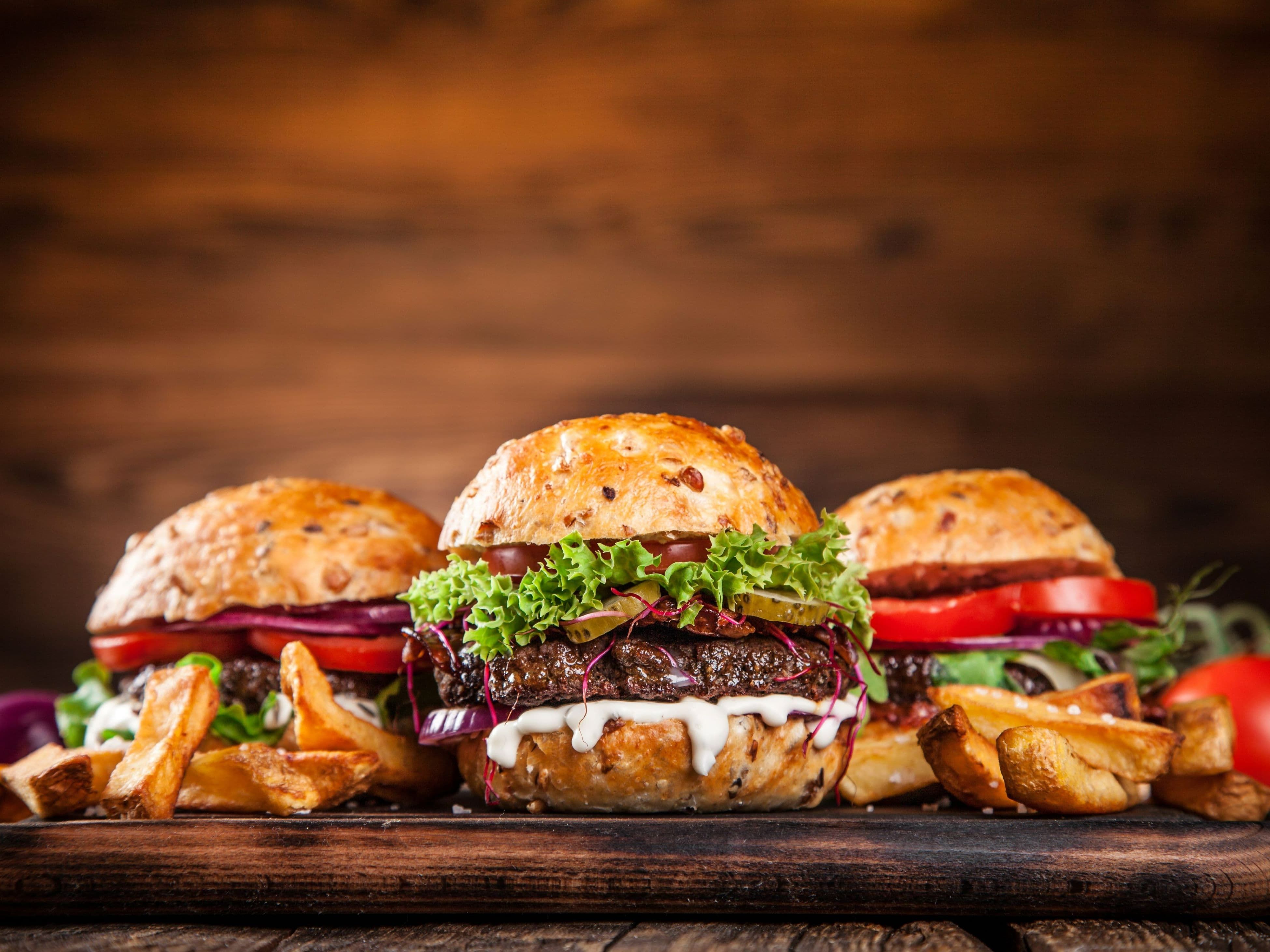 Fat Louis Burger Krajinská cesta rozvoz jedla Bratislava menu