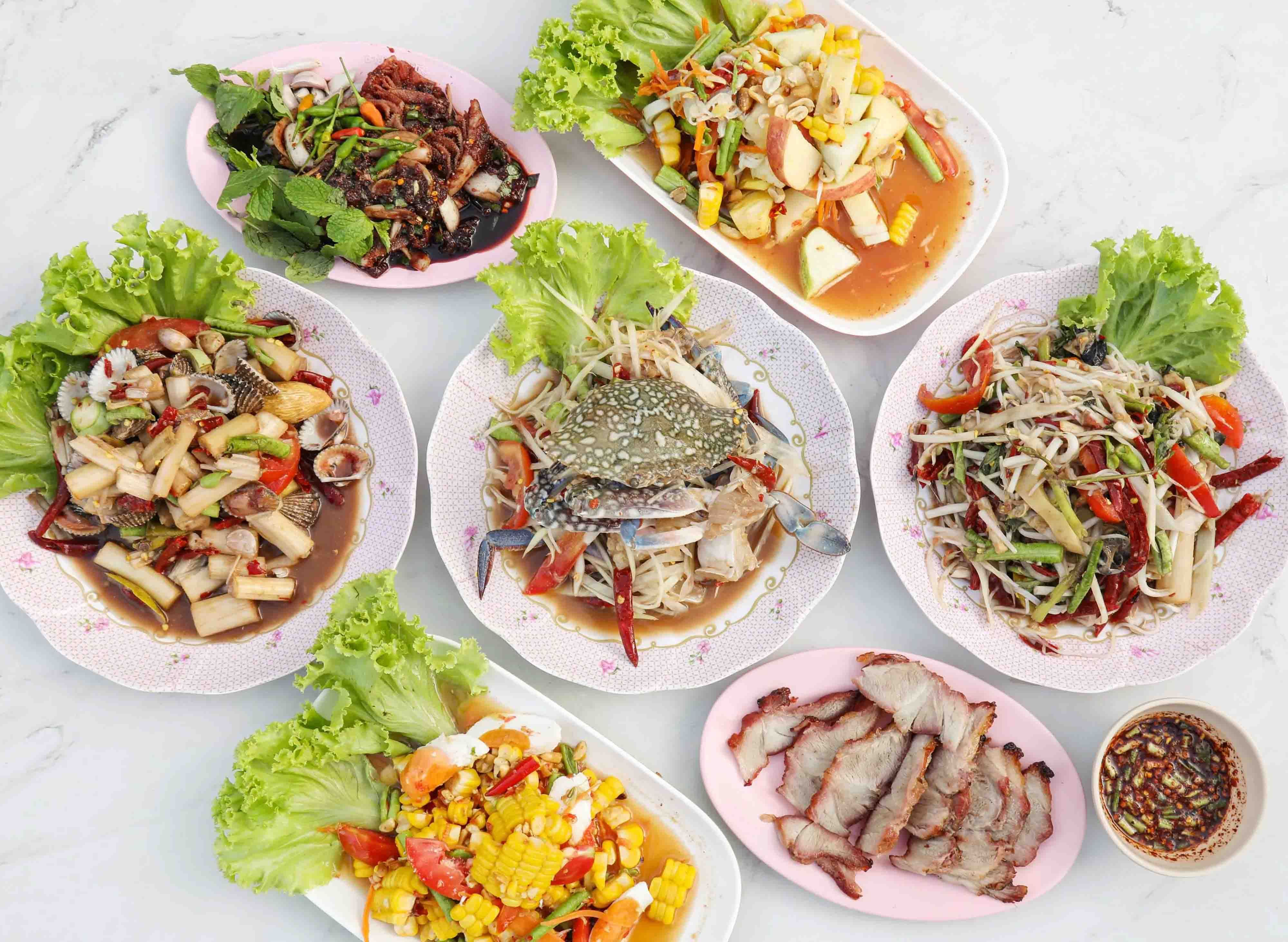 rong-rub-tum-yum-yum-30-baht-taeparak-road-delivery-near-you-in