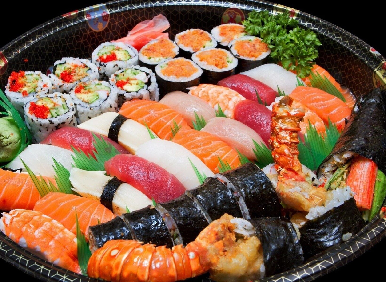 Assorted sushi set 11pcs