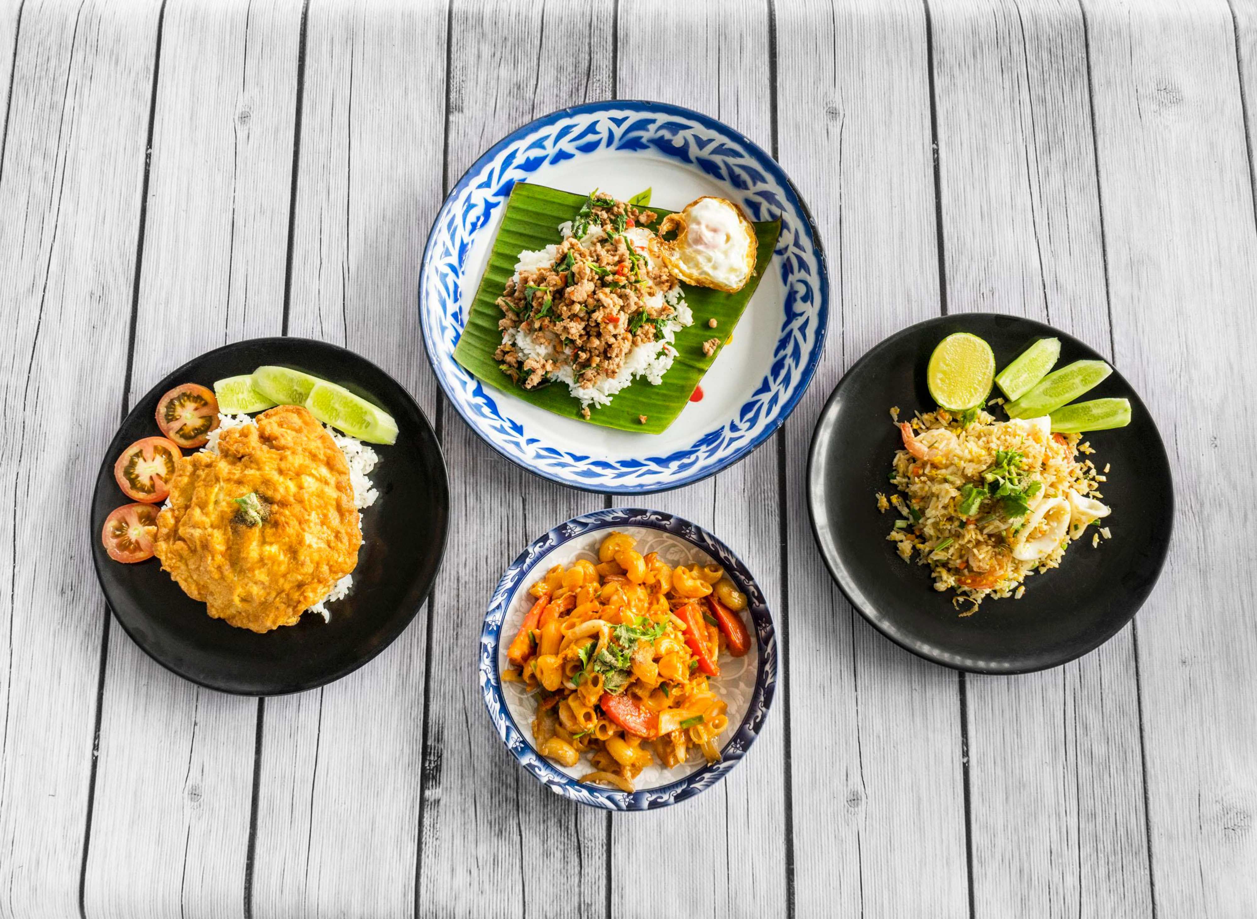 สั่งยืนงงในดงถาดใกล้บ้านคุณในBangkok | foodpanda