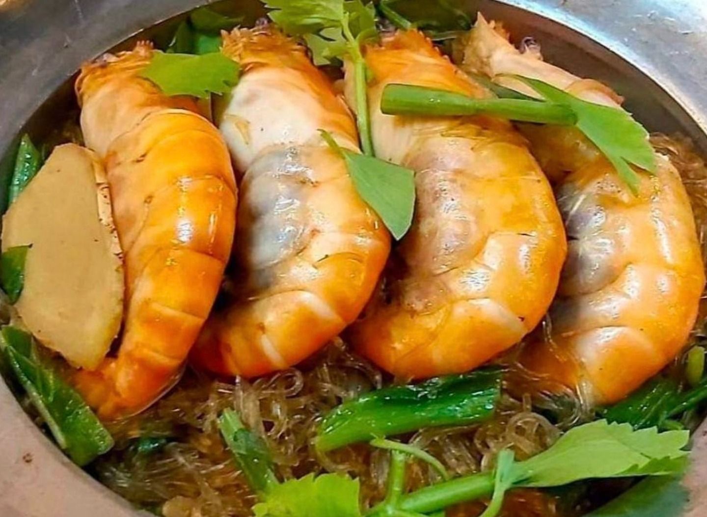 Koong Aob Wunsen Chaoley delivery near you in Bangkok| foodpanda