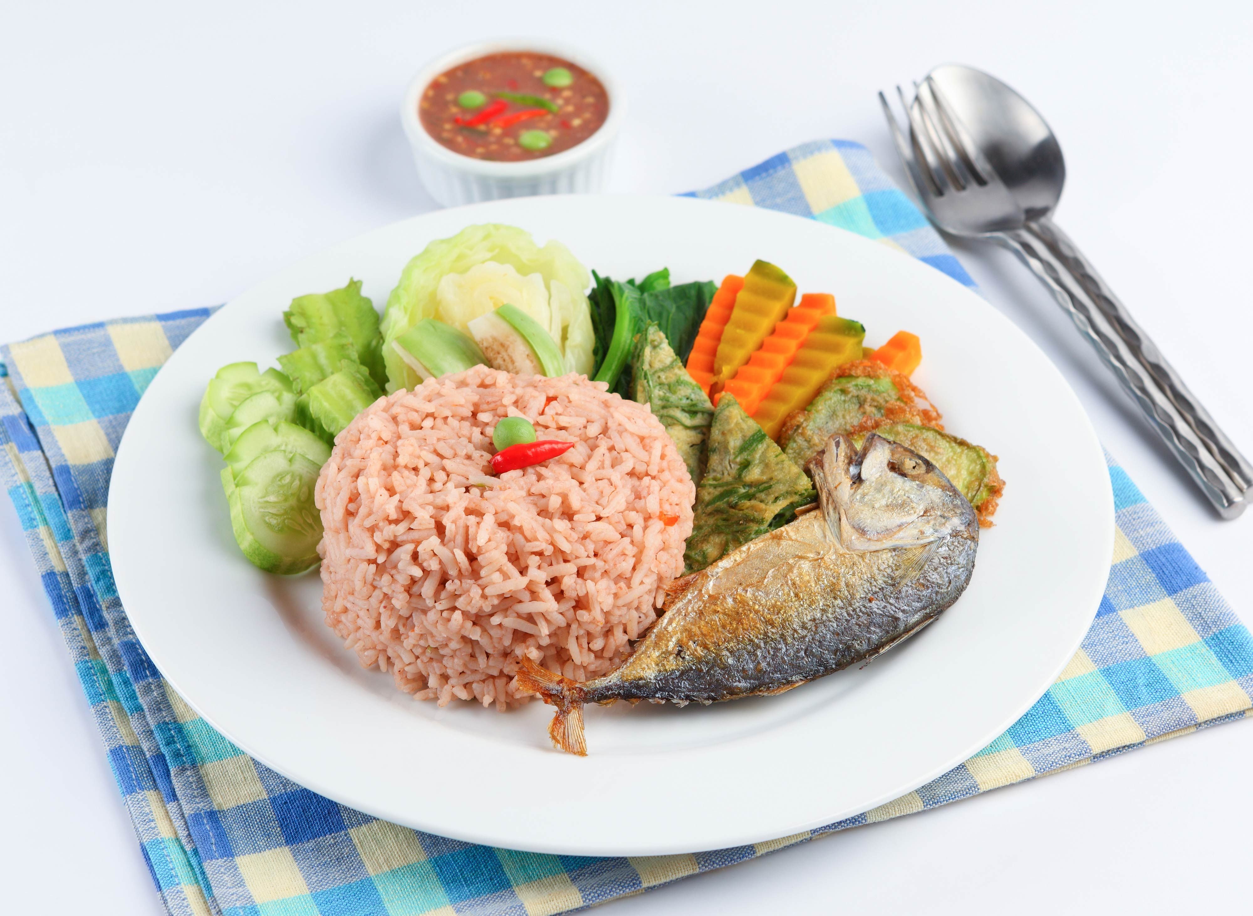 สั่งHome Kitchen อาหารไทย แกงไทย เพื่อสุขภาพใกล้บ้านคุณในNakhon Pathom