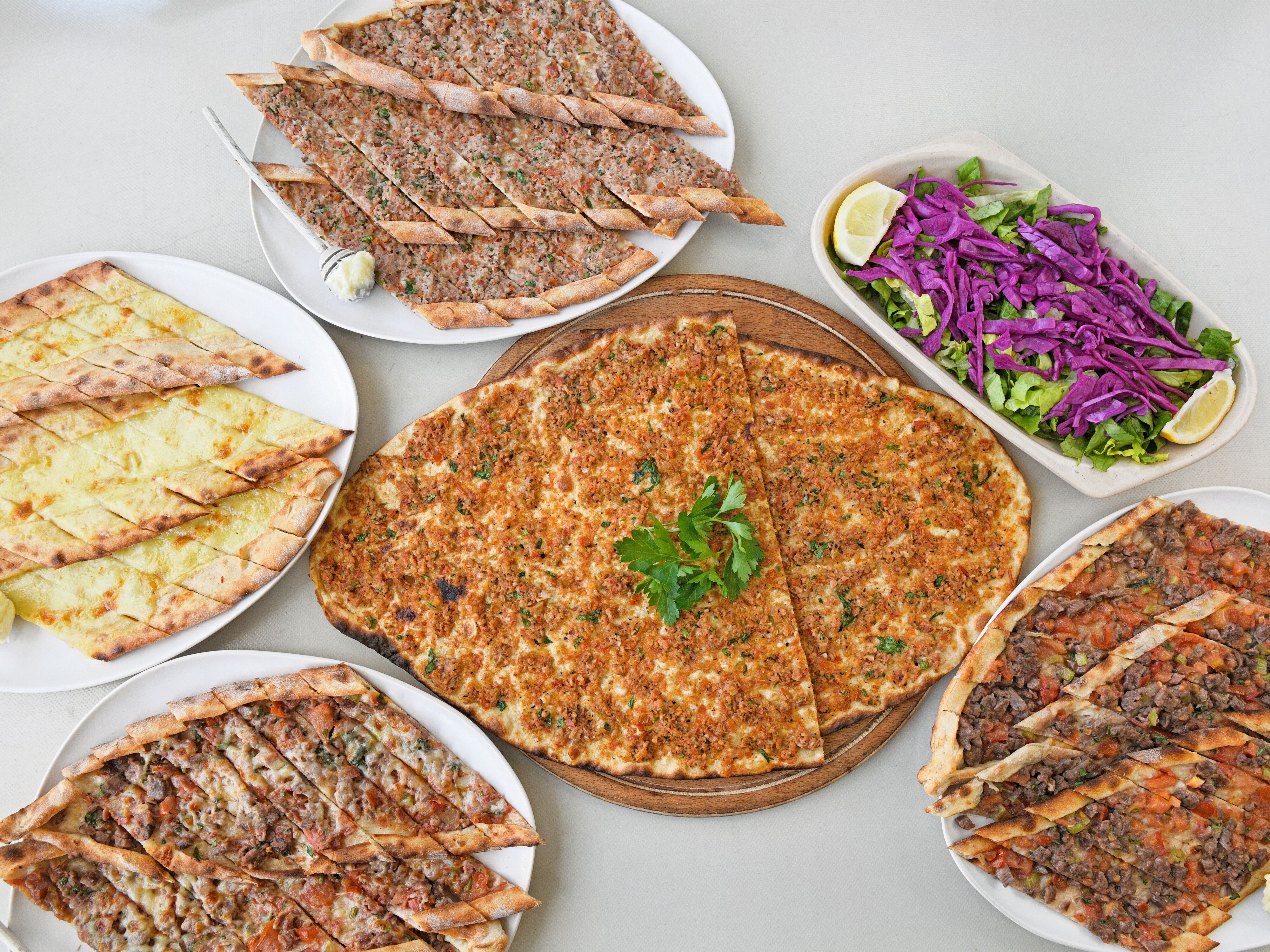 Bi Buçuk Pide vendor logo