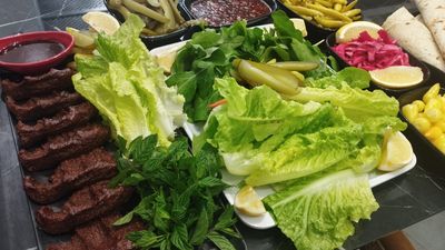 Ünlü Dağkapı Çiğ Köftecisi Ekrem Usta