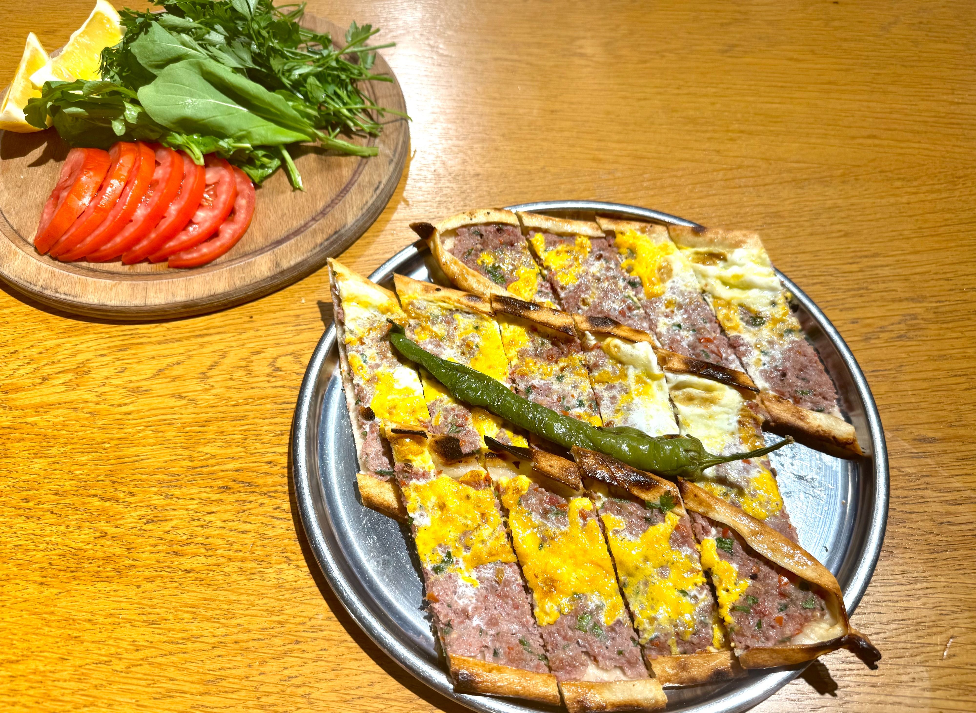 Müdavim Pide vendor logo