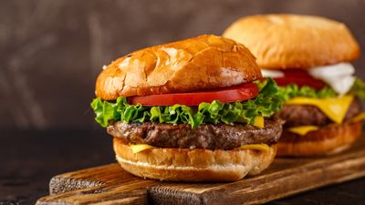 Big Baker Burger & Bakery