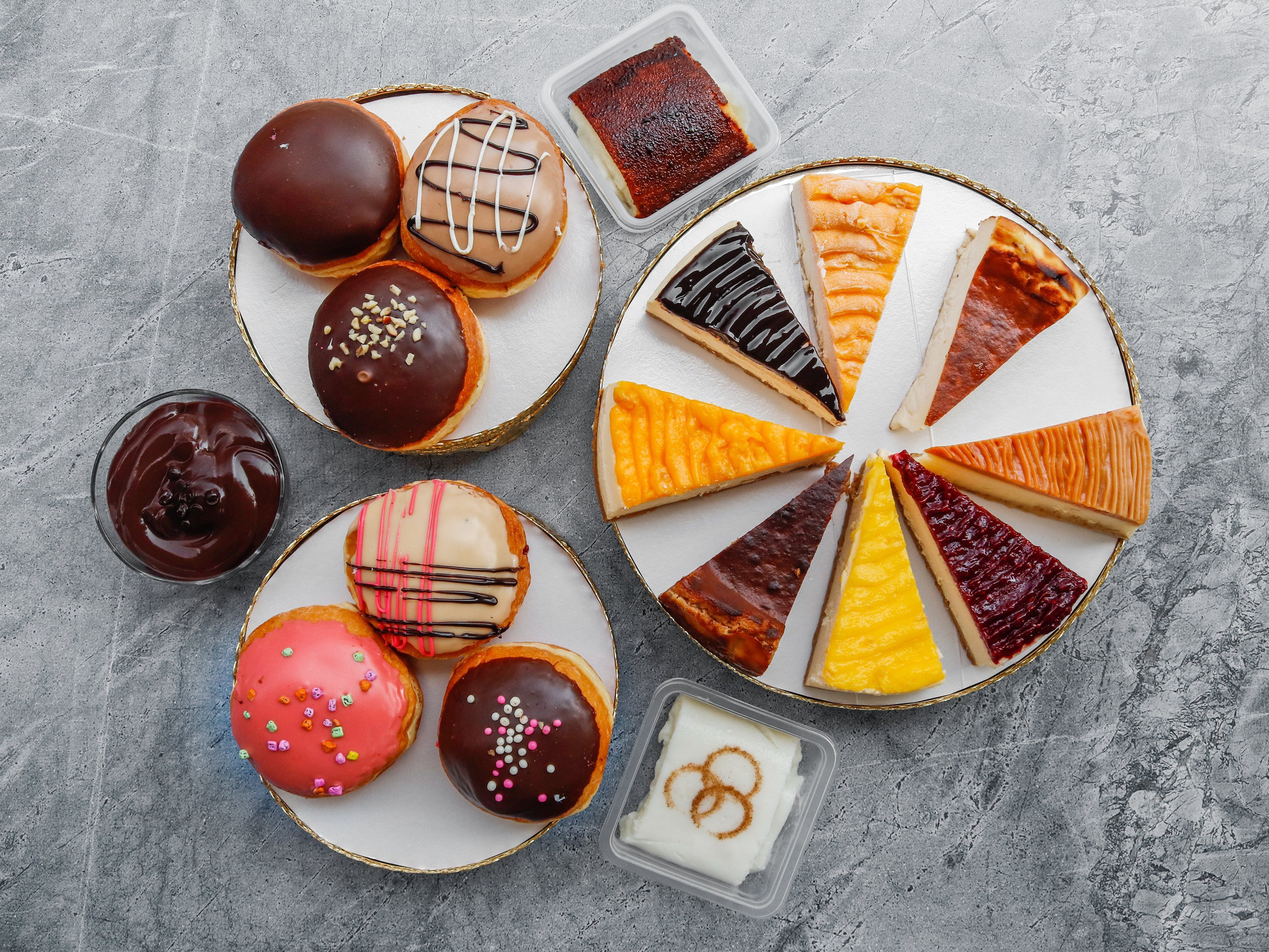 Donuts Coffee &  Sandviç House