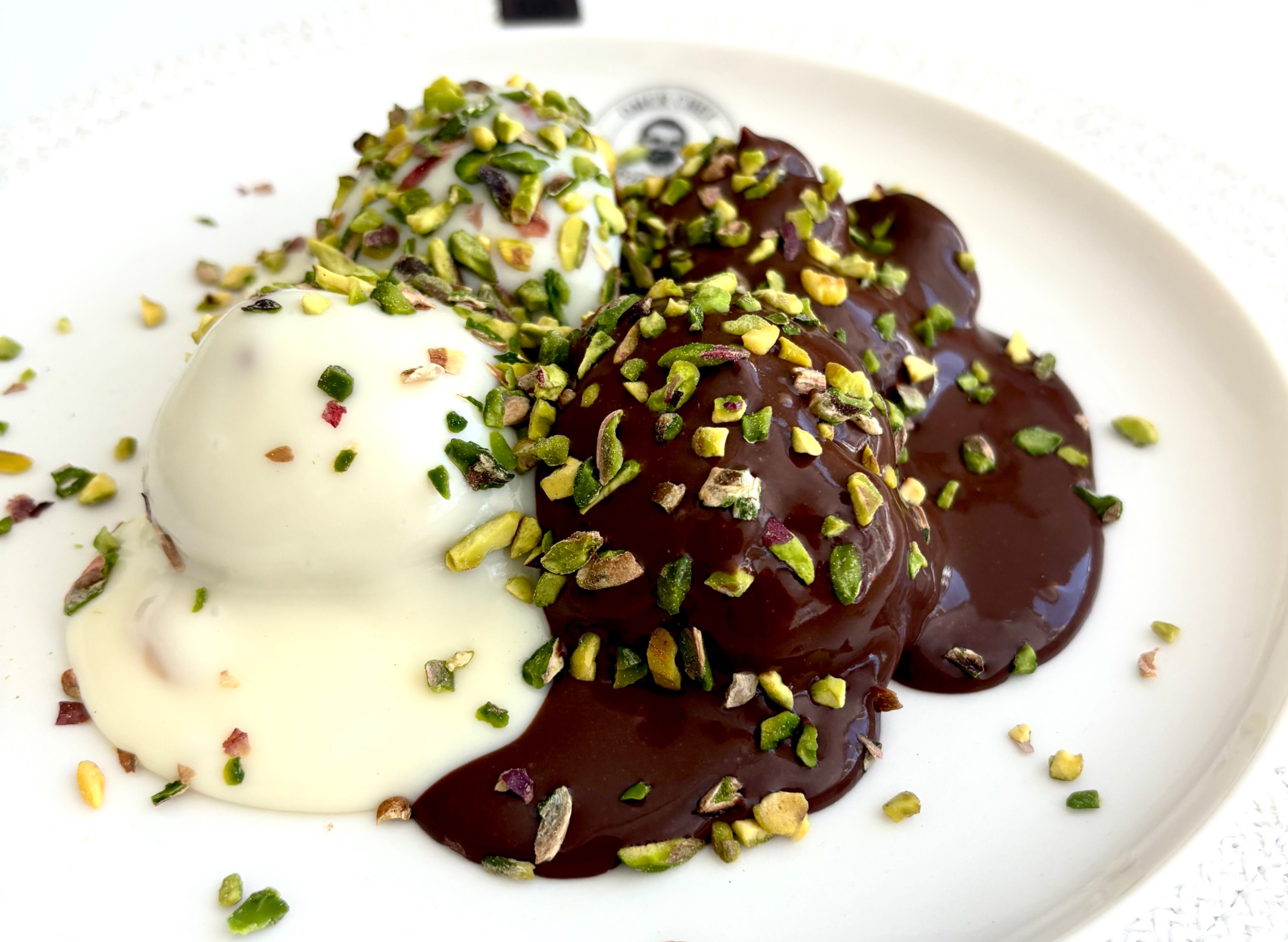 Ömer Chef Profiterol vendor logo