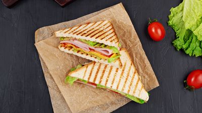 Moc Toast & Salad