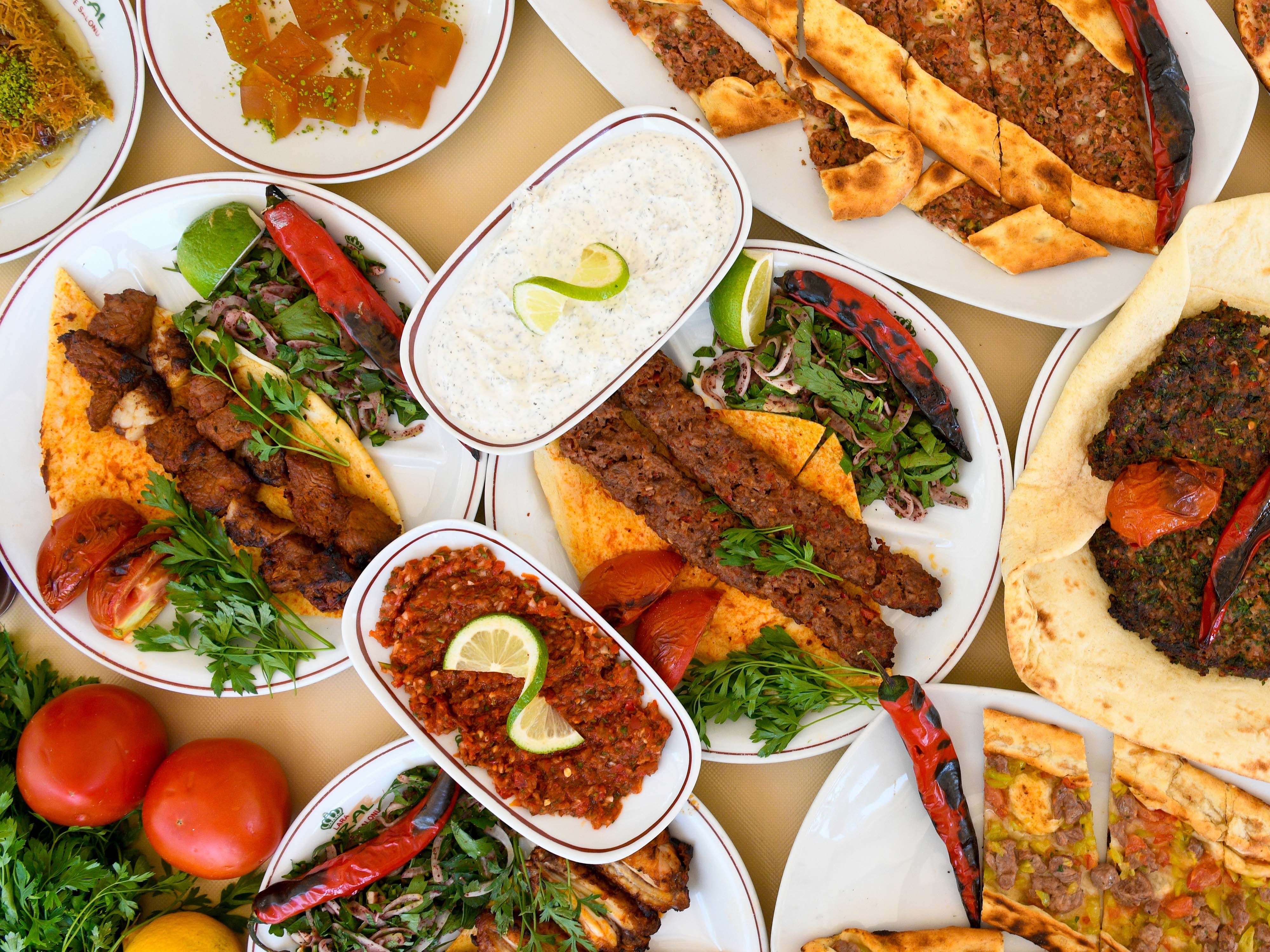 Kuzuzade Et & Kebap vendor logo