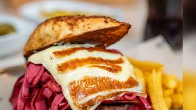 Saklı Kumru & Tost