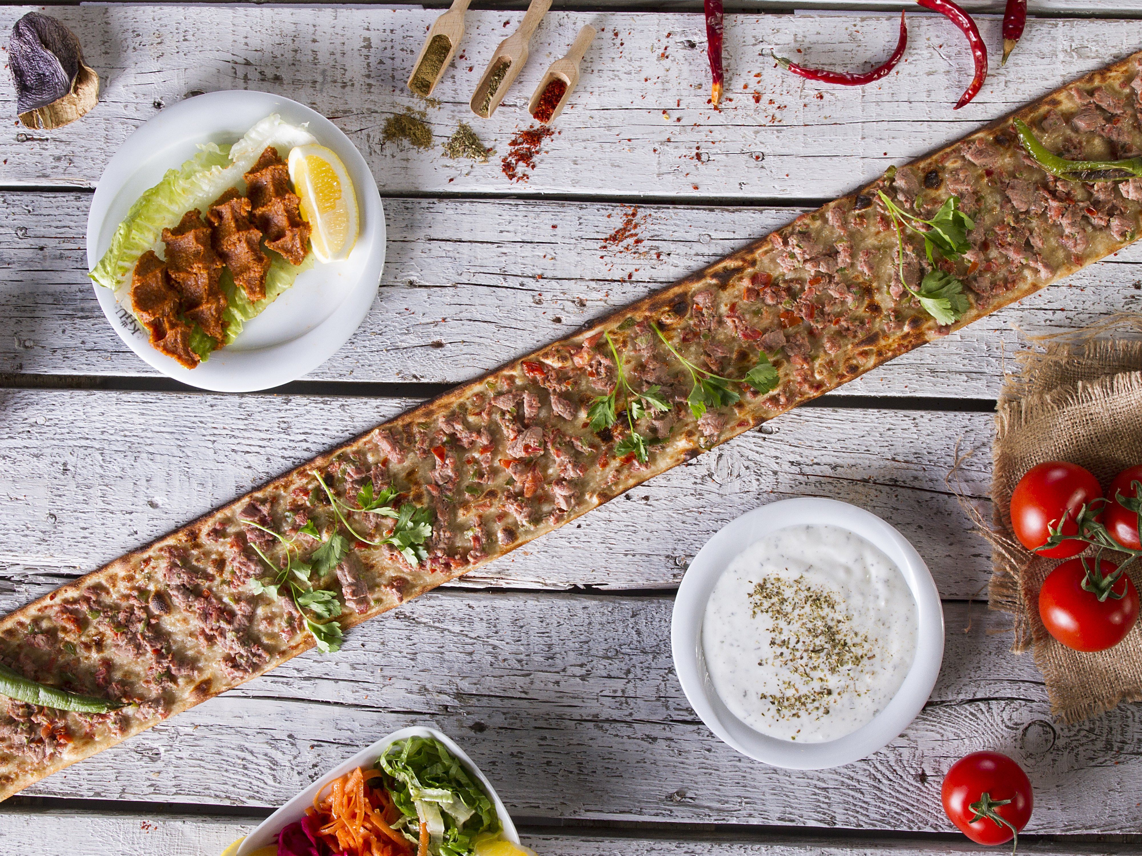 Veysel Usta Etli Ekmek & Izgara vendor logo
