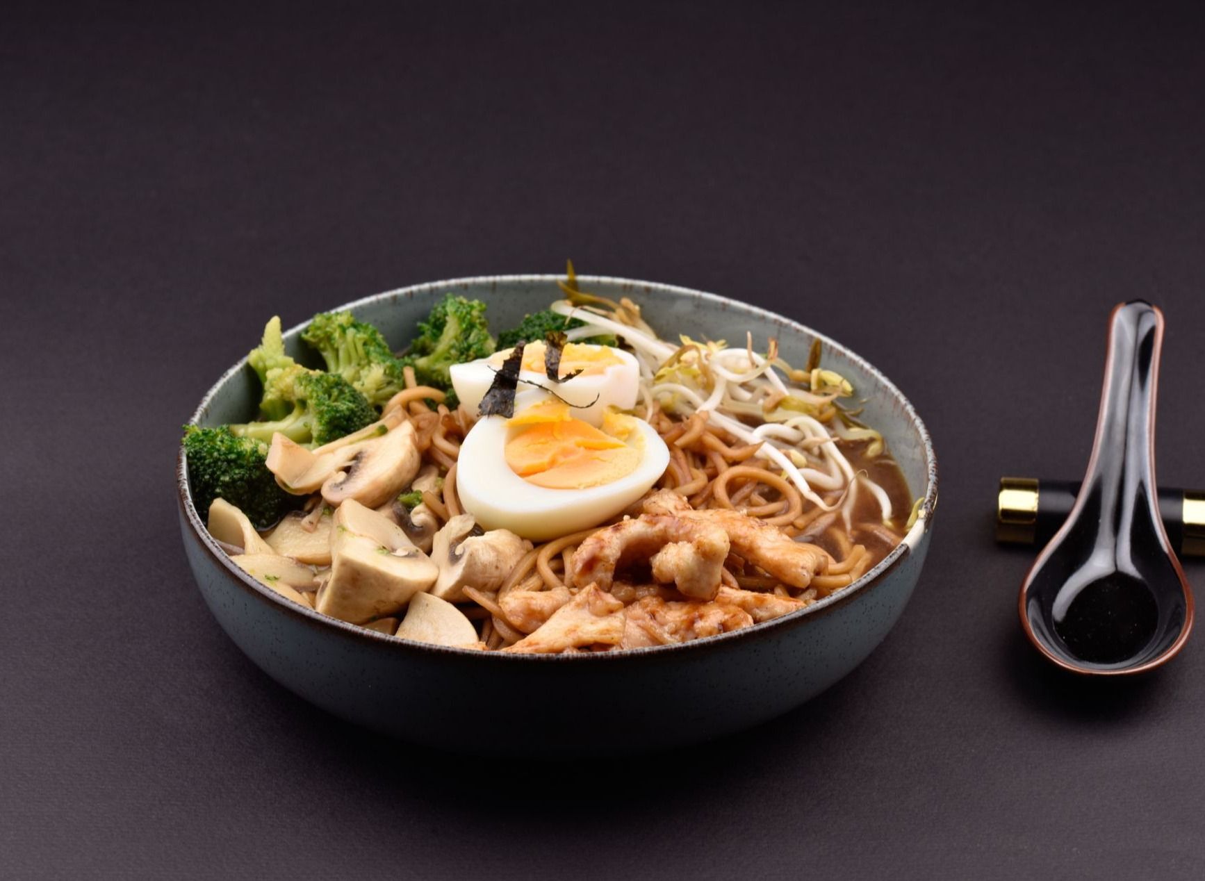 Lucky Ramen vendor logo