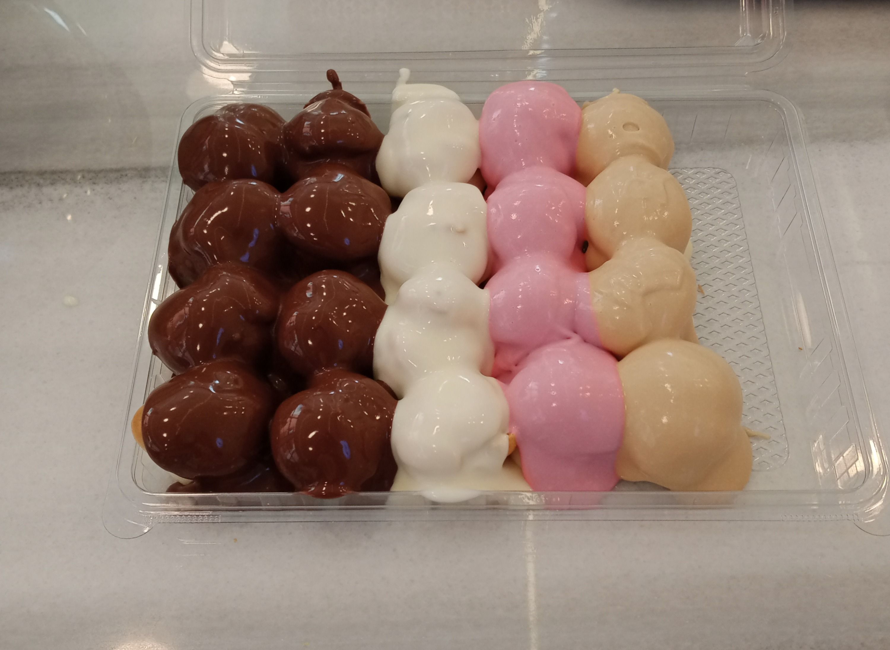 Ömer Chef Profiterol vendor logo