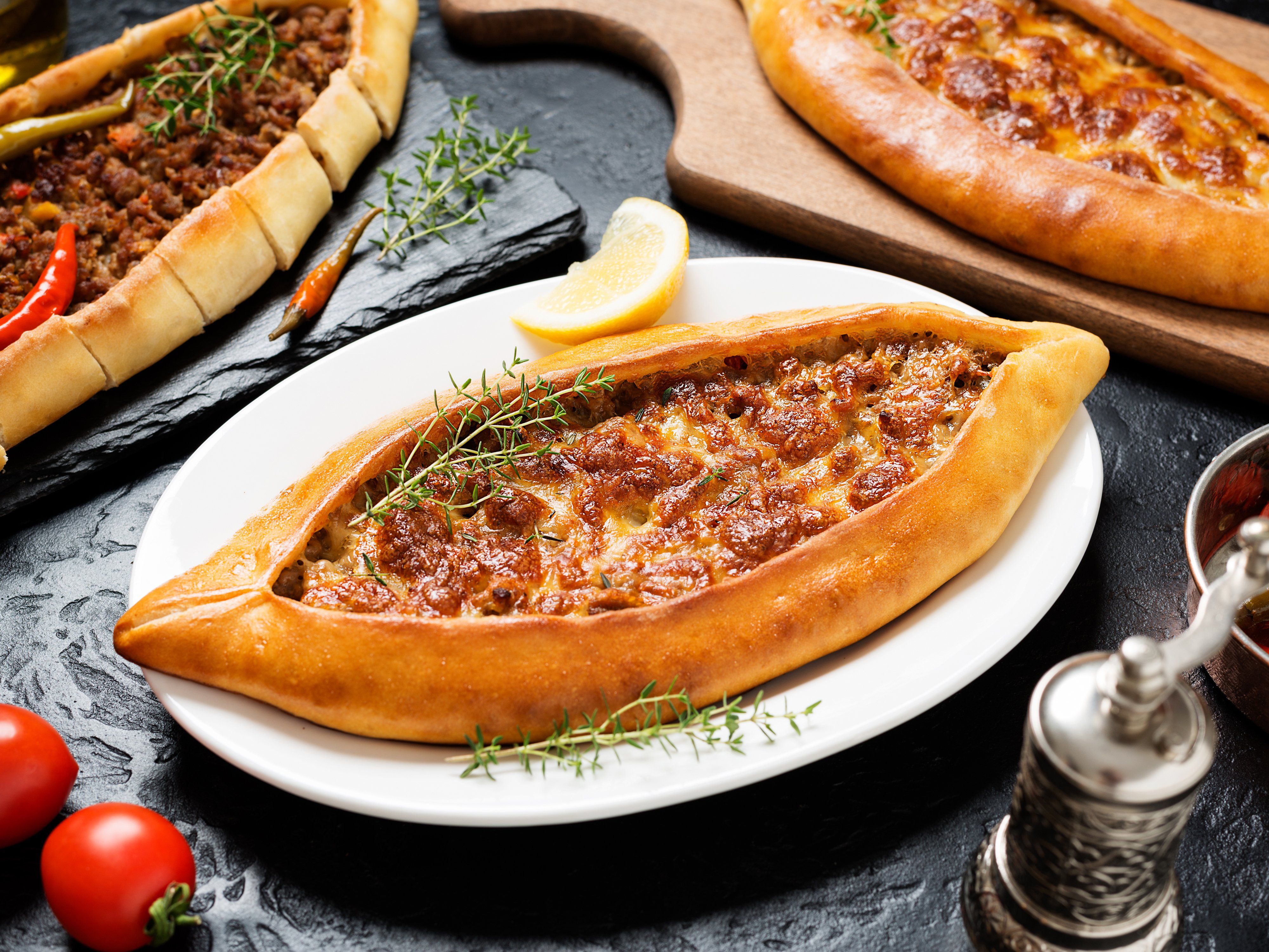 Saray Güveç & Pide & Börek vendor logo