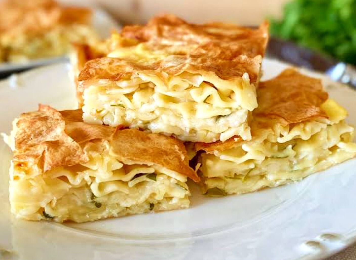 Öz Sarıyer Börek & Pide vendor logo